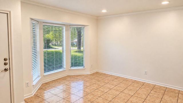 10652 Hazelhurst Drive 29, Houston, TX 77043