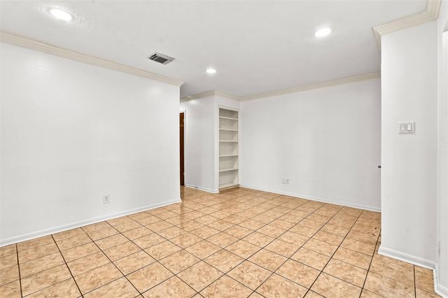 10652 Hazelhurst Drive 29, Houston, TX 77043