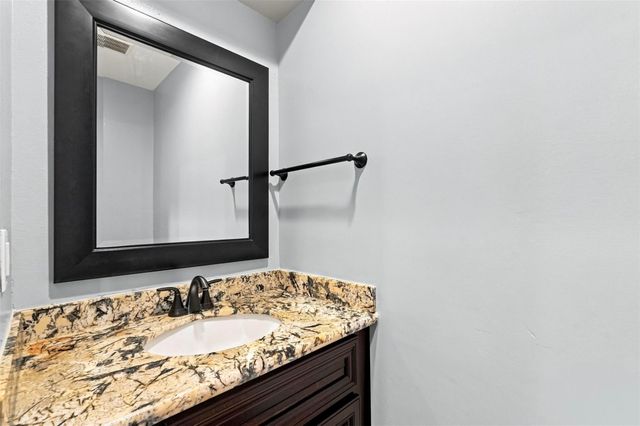 10652 Hazelhurst Drive 29, Houston, TX 77043