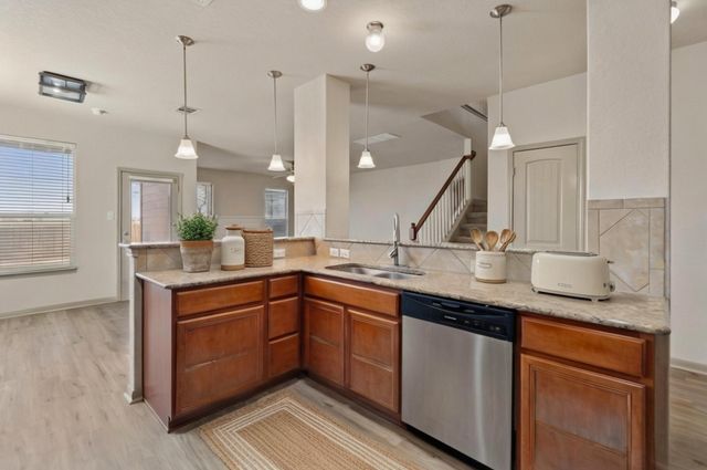 843 Avery PKWY, New Braunfels, TX 78130