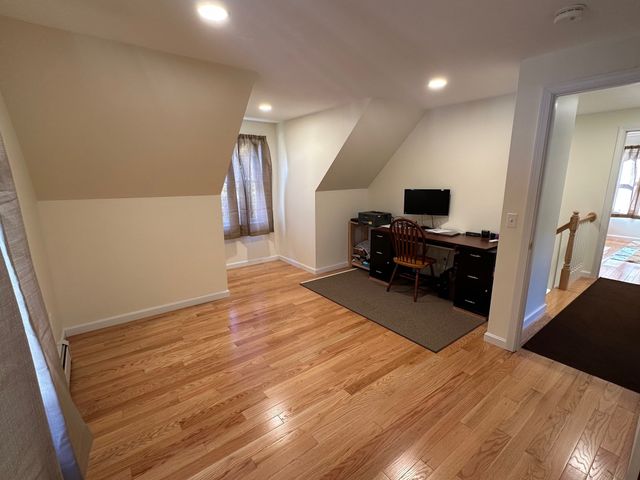 43 Billings Rd, Fitchburg, MA 01420