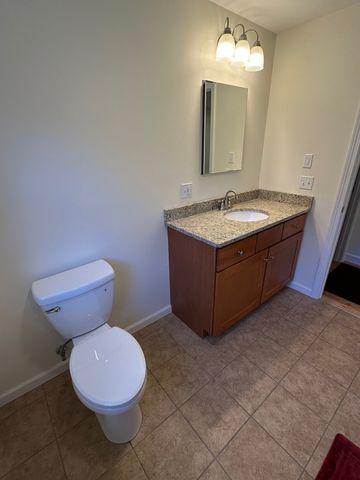 43 Billings Rd, Fitchburg, MA 01420