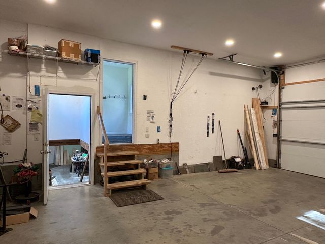 43 Billings Rd, Fitchburg, MA 01420