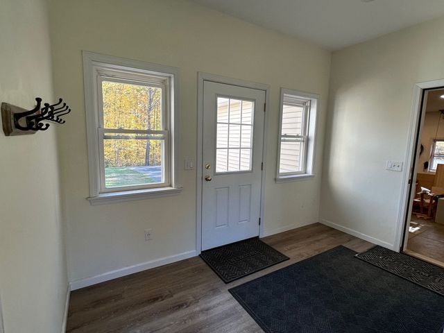 43 Billings Rd, Fitchburg, MA 01420