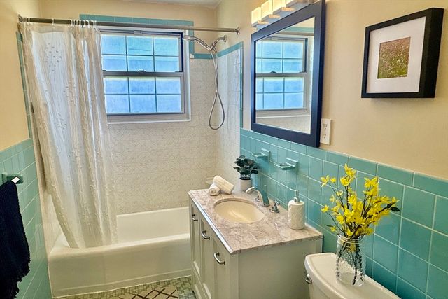 12 Colonial Village Drive 12, Arlington, MA 02474