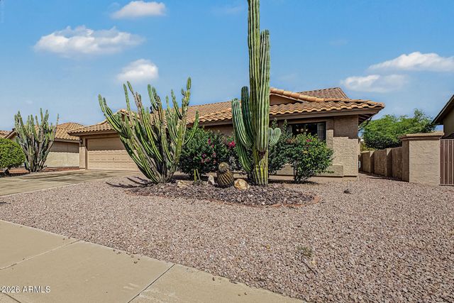 9802 W ROCKWOOD Drive, Peoria, AZ 85382