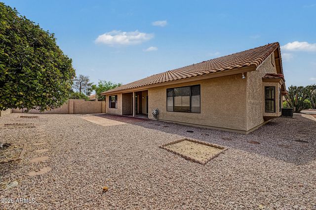 9802 W ROCKWOOD Drive, Peoria, AZ 85382