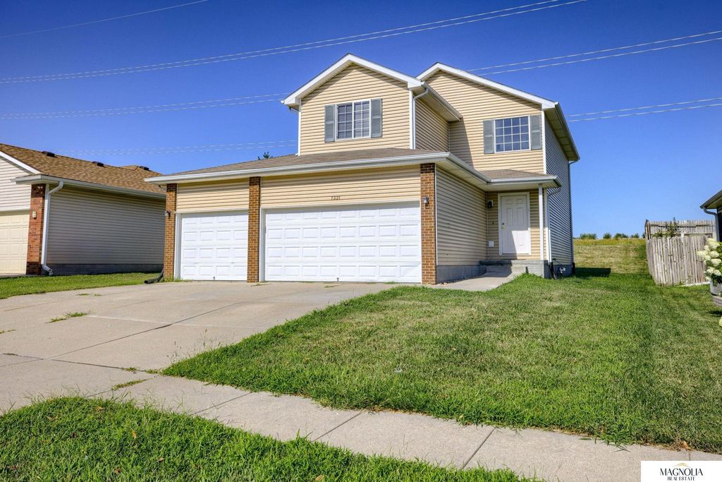 7331 Whitewater Lane, Lincoln, NE 68521