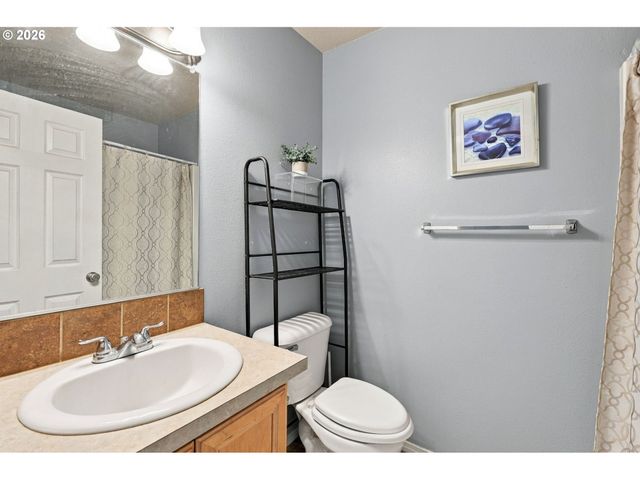 4000 Ne 109TH Ave B142, Vancouver, WA 98682