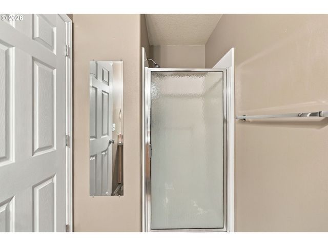4000 Ne 109TH Ave B142, Vancouver, WA 98682