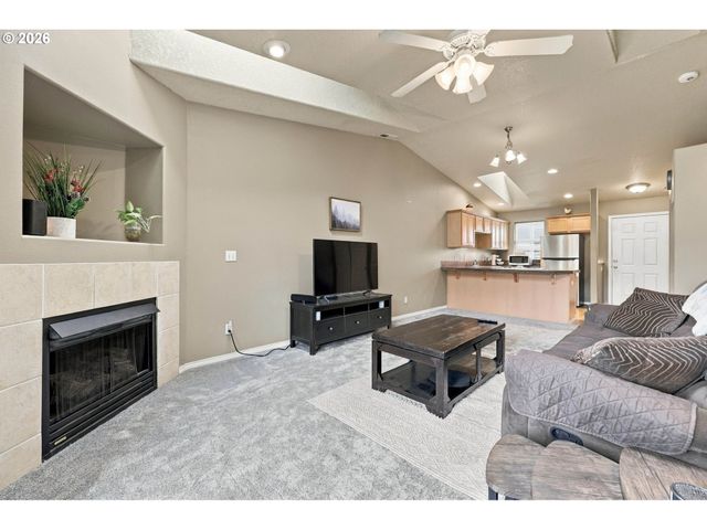 4000 Ne 109TH Ave B142, Vancouver, WA 98682