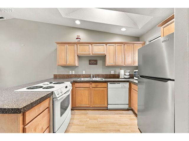 4000 Ne 109TH Ave B142, Vancouver, WA 98682