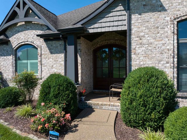 2221 Sable Way, Newburgh, IN 47630