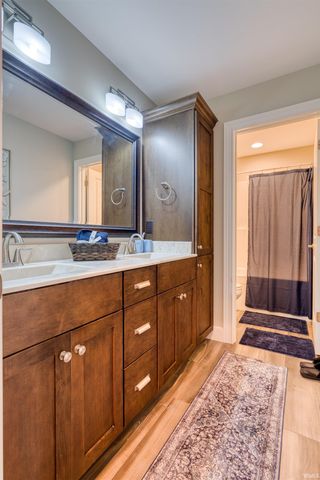 2221 Sable Way, Newburgh, IN 47630