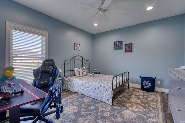 2221 Sable Way, Newburgh, IN 47630