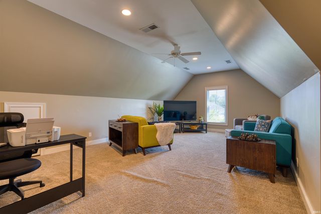 2221 Sable Way, Newburgh, IN 47630