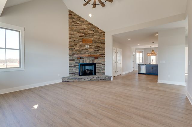 6841 Highway 41, N, Cedar Hill, TN 37032