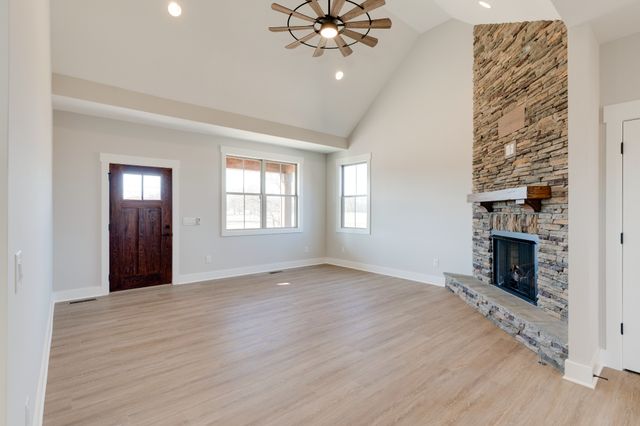 6841 Highway 41, N, Cedar Hill, TN 37032