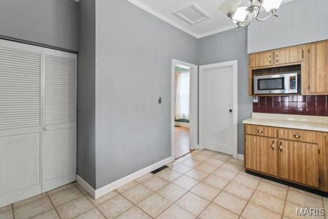 402 N Taylor Avenue, Crystal City, MO 63019