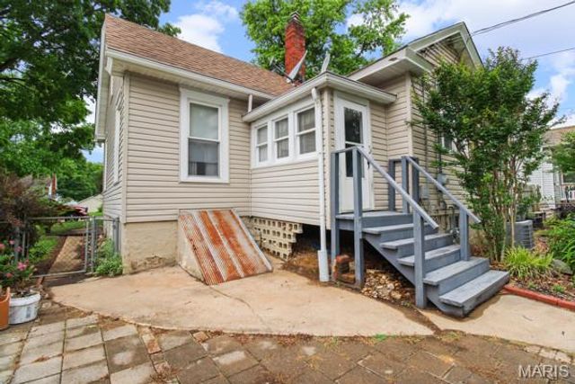 402 N Taylor Avenue, Crystal City, MO 63019