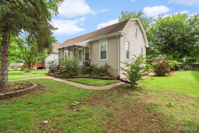 402 N Taylor Avenue, Crystal City, MO 63019