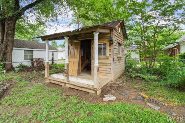 402 N Taylor Avenue, Crystal City, MO 63019