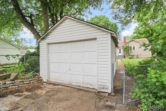 402 N Taylor Avenue, Crystal City, MO 63019