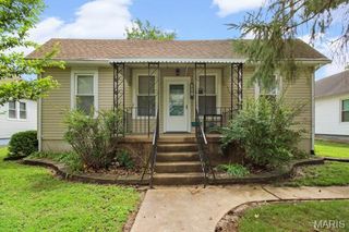 402 N Taylor Avenue, Crystal City, MO 63019