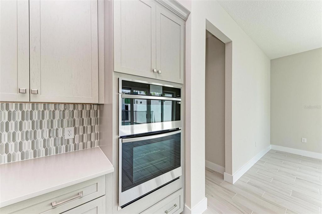 Image 12 of property listing at 6028 CAT CLAW LANE, Bradenton, FL 34210