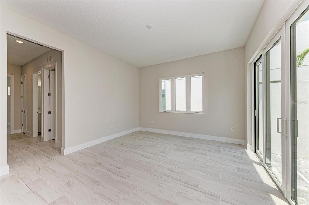 Image 17 of property listing at 6028 CAT CLAW LANE, Bradenton, FL 34210