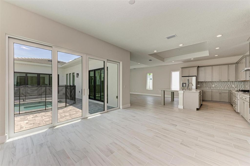 Image 18 of property listing at 6028 CAT CLAW LANE, Bradenton, FL 34210