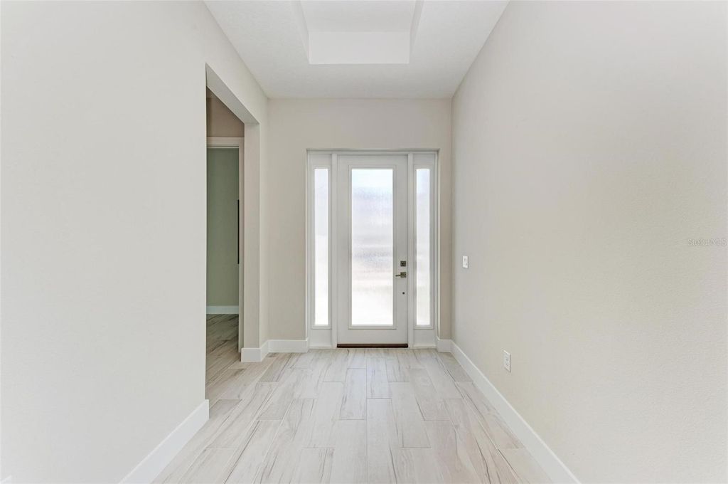 Image 3 of property listing at 6028 CAT CLAW LANE, Bradenton, FL 34210