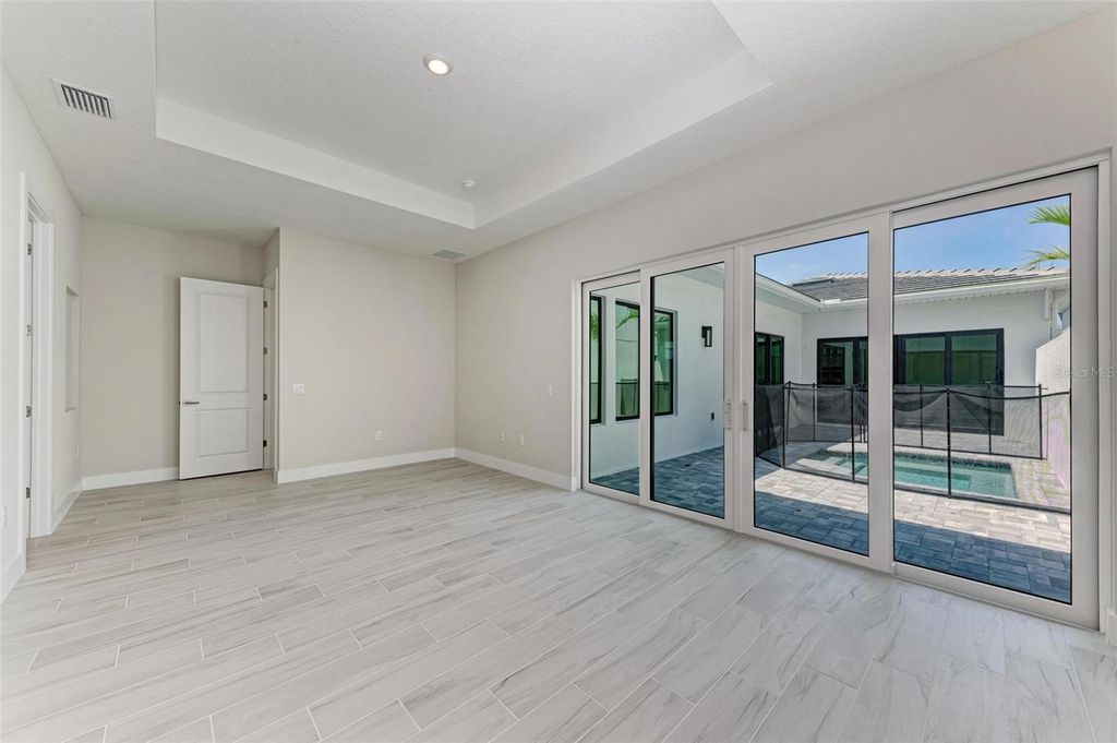 Image 21 of property listing at 6028 CAT CLAW LANE, Bradenton, FL 34210