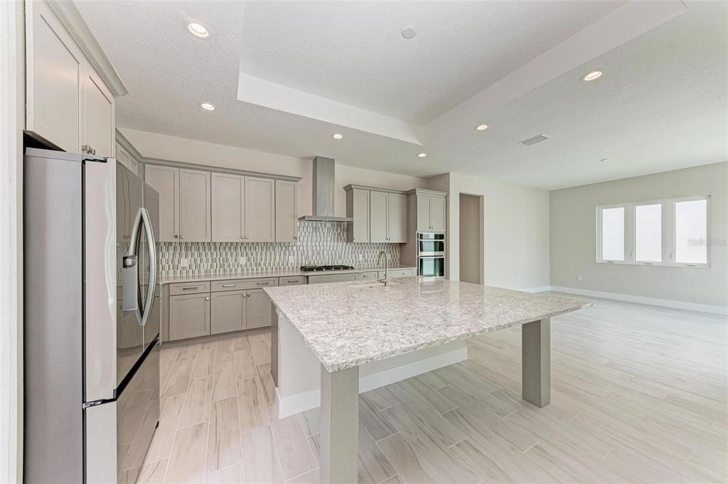 Image 9 of property listing at 6028 CAT CLAW LANE, Bradenton, FL 34210