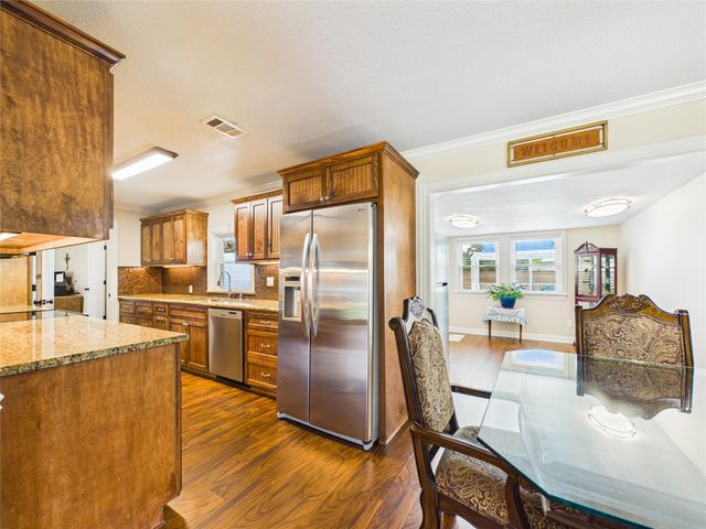 1212 Delores Street, Kemah, TX 77565