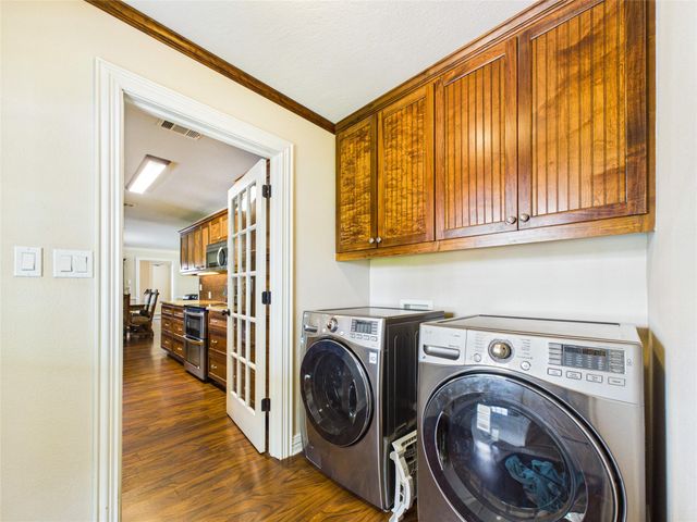 1212 Delores Street, Kemah, TX 77565