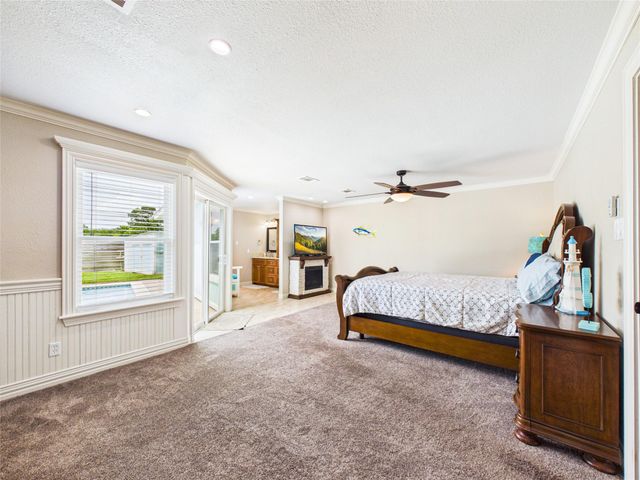 1212 Delores Street, Kemah, TX 77565
