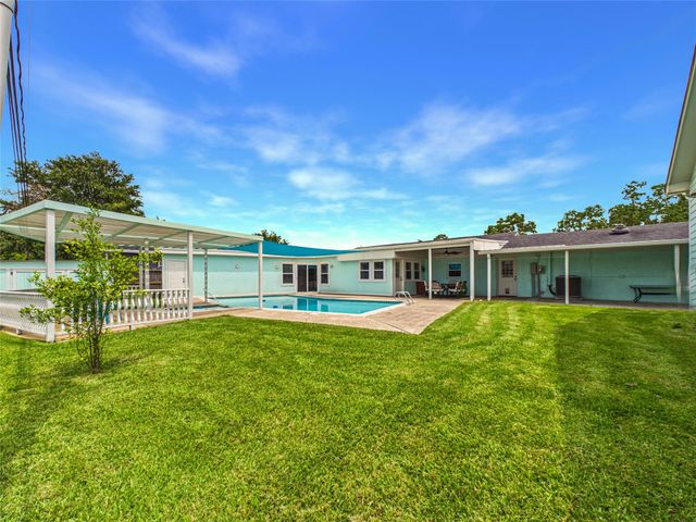 1212 Delores Street, Kemah, TX 77565