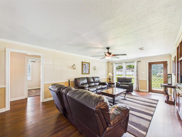 1212 Delores Street, Kemah, TX 77565