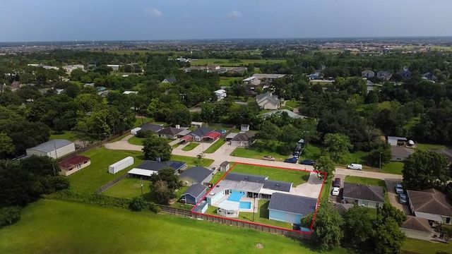 1212 Delores Street, Kemah, TX 77565