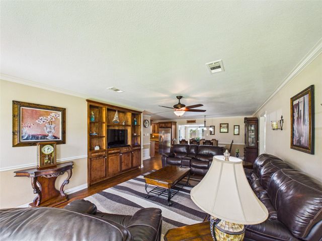 1212 Delores Street, Kemah, TX 77565