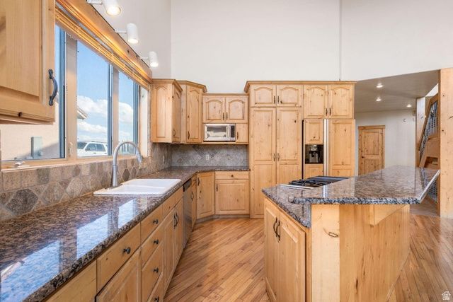 393 N CRESTLINE CIR, St. George, UT 84790