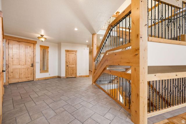 393 N CRESTLINE CIR, St. George, UT 84790