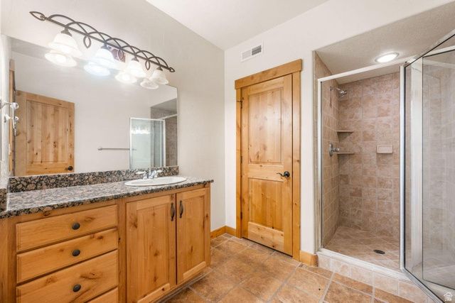 393 N CRESTLINE CIR, St. George, UT 84790