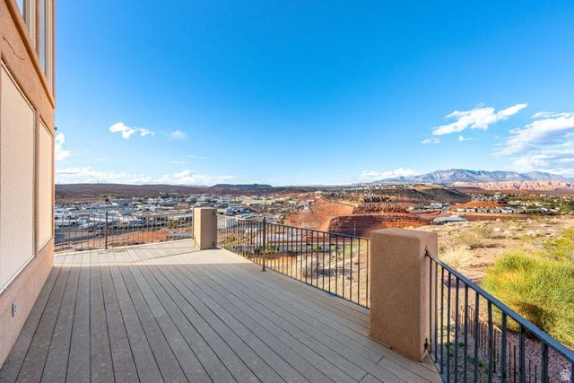 393 N CRESTLINE CIR, St. George, UT 84790