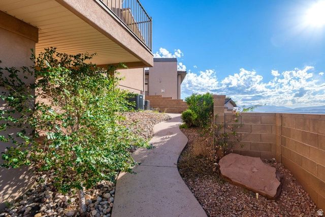 393 N CRESTLINE CIR, St. George, UT 84790