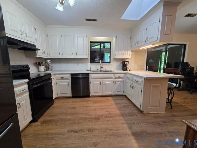 14546 Stillmeadows Rd, Montpelier, VA 23192