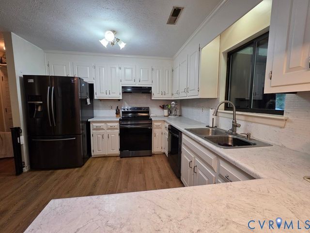 14546 Stillmeadows Rd, Montpelier, VA 23192