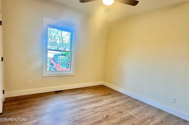 614 Apoka Lane, Crossville, TN 38572