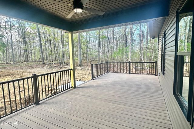 614 Apoka Lane, Crossville, TN 38572
